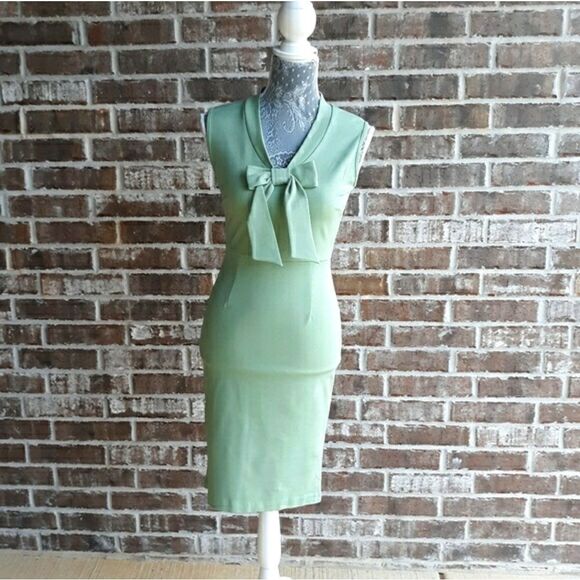 🔥SALE PRICE! BRAND NEW!! Beloved Sleeveless Career Dresses - Picture 4 of 7